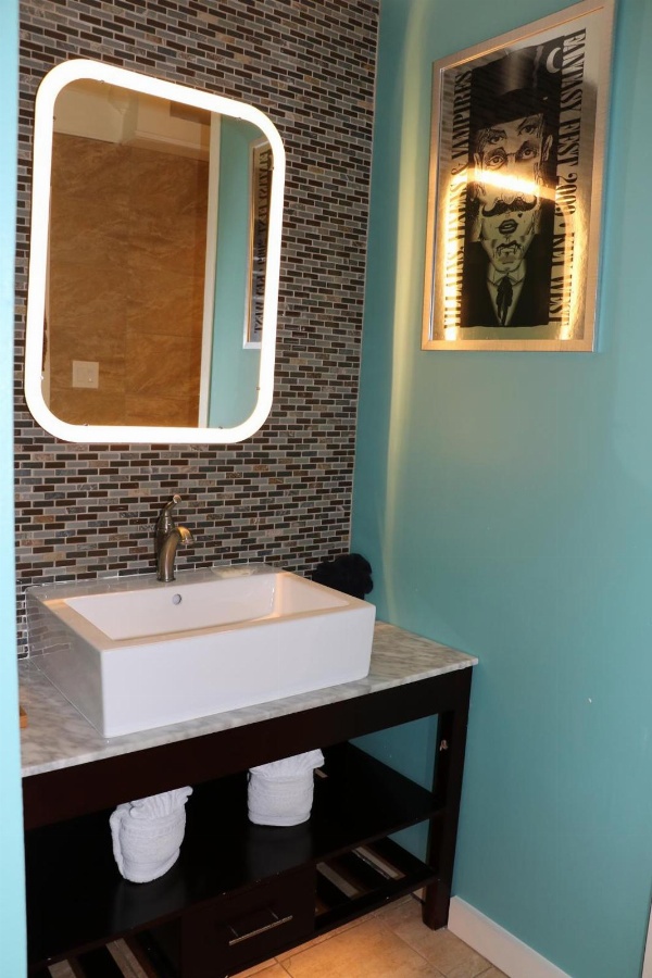 La Te Da - Adult Only, 21 or older image 7